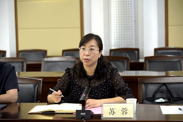 开云kaiyun官网入口党委书记苏蓉主持座谈会.jpg
